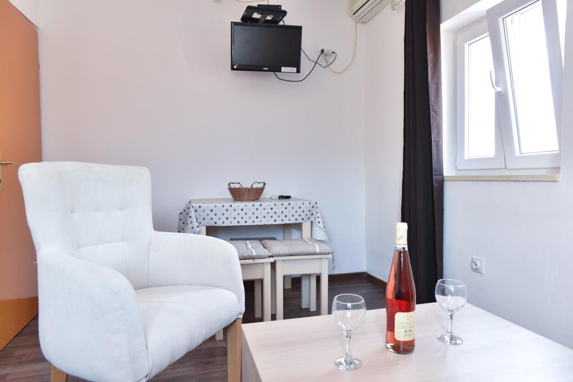 Apartment Royal Garden & Gastronomy Budva